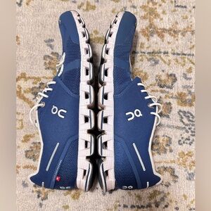 On Running Cloud 2.0, denim, white women’s 10.5